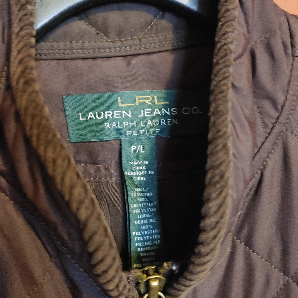 Vest - Picture 5 of 5